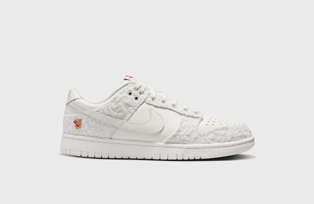 Nike Dunk Low "Give Her Flowers" Nike Dunk Low "Give Her Flowers"