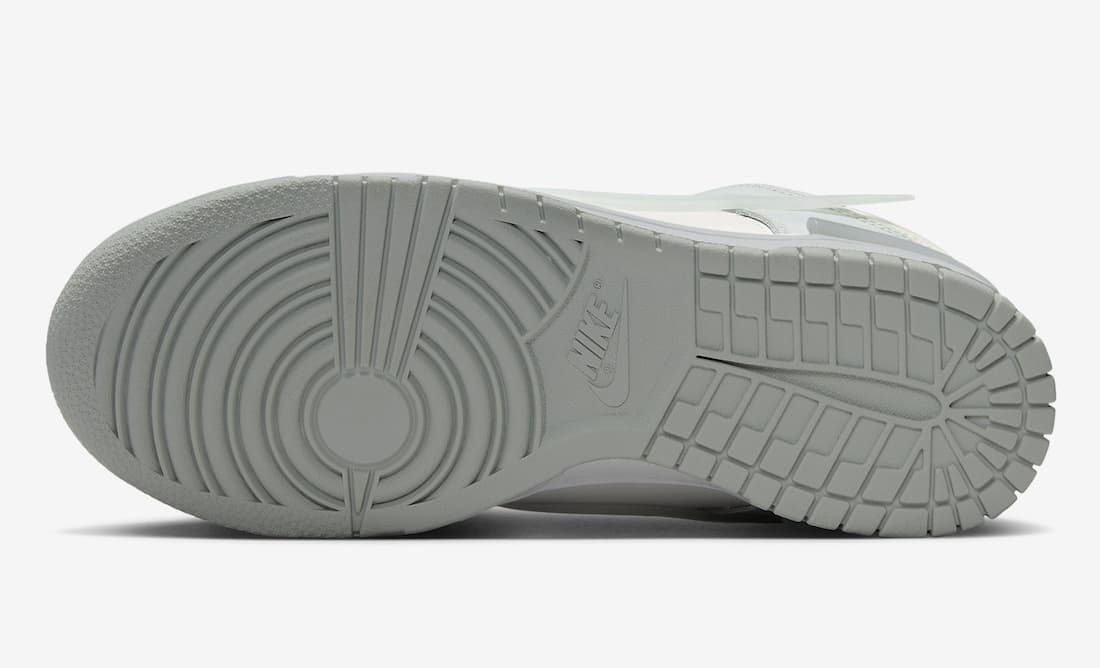 Nike Dunk Low Twist "Light Silver"