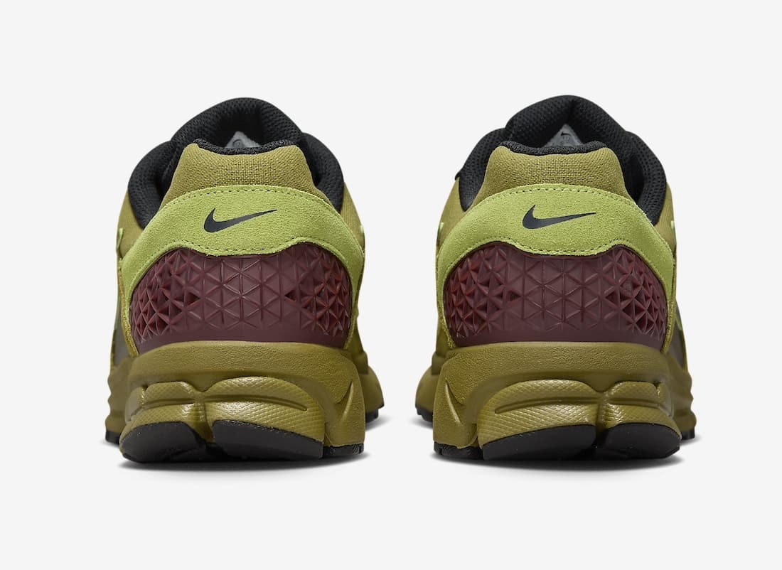 Nike Zoom Vomero 5 "Pacific Moss"