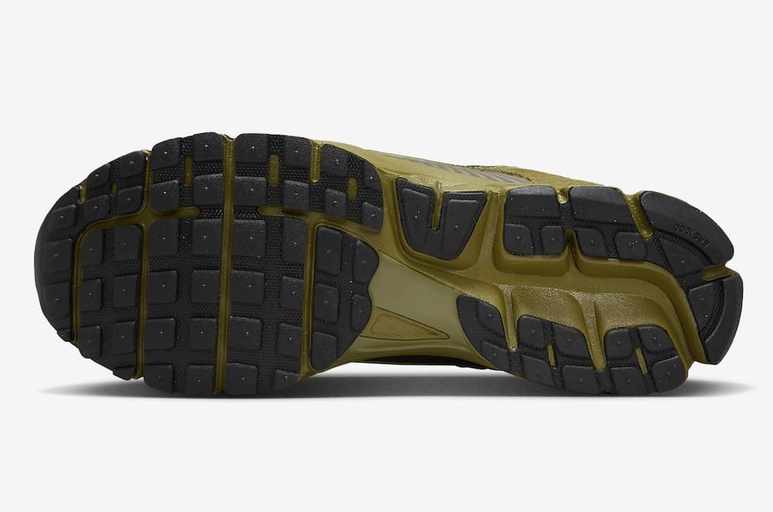 Nike Zoom Vomero 5 "Pacific Moss"