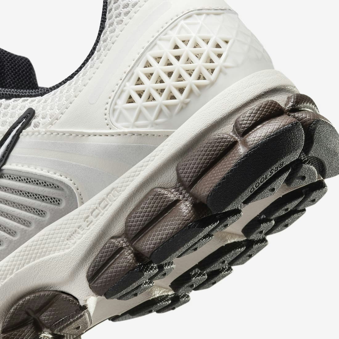 Nike Zoom Vomero 5 "Phantom"