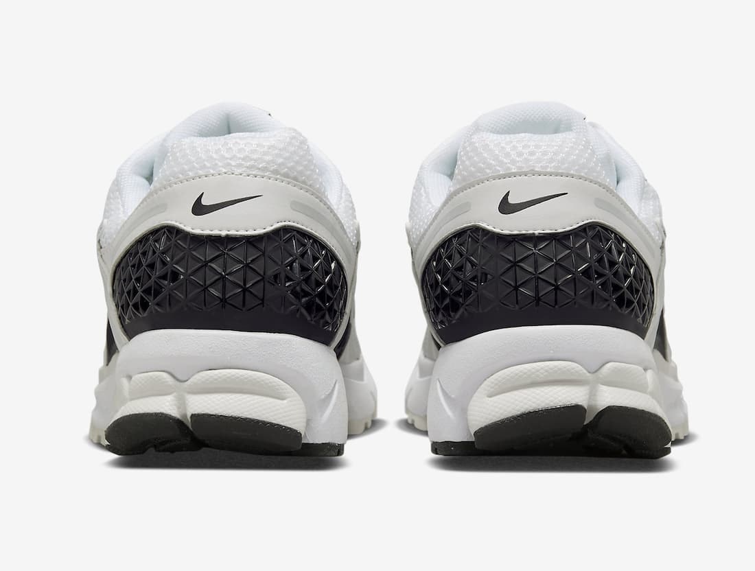 Nike Zoom Vomero 5 "Panda"