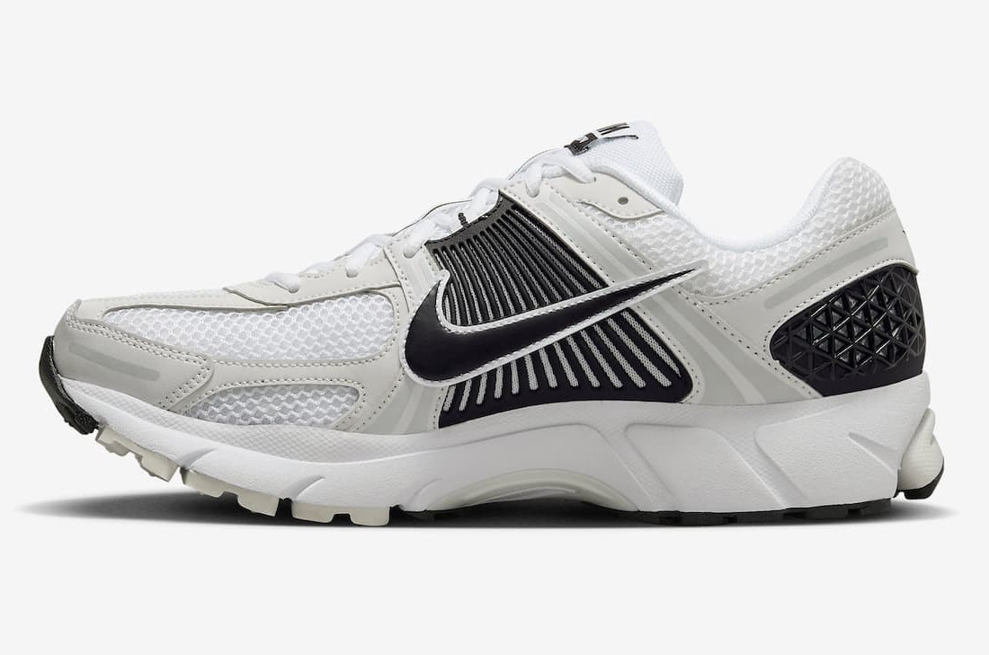 Nike Zoom Vomero 5 "Panda"