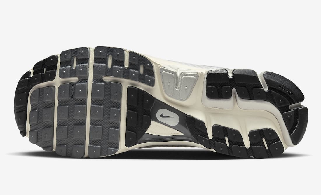Nike Zoom Vomero 5 "Cashmere"