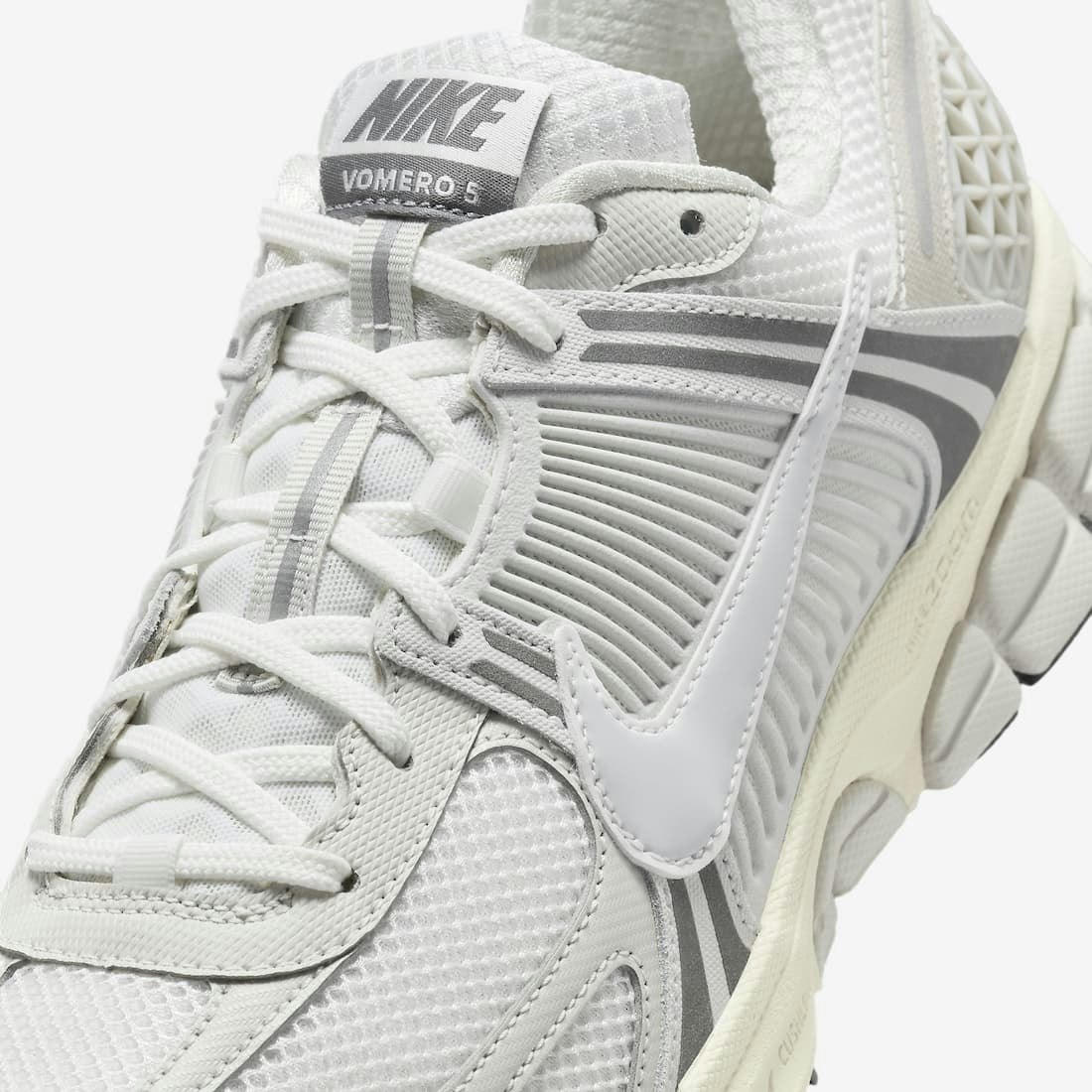 Nike Zoom Vomero 5 "Cashmere"