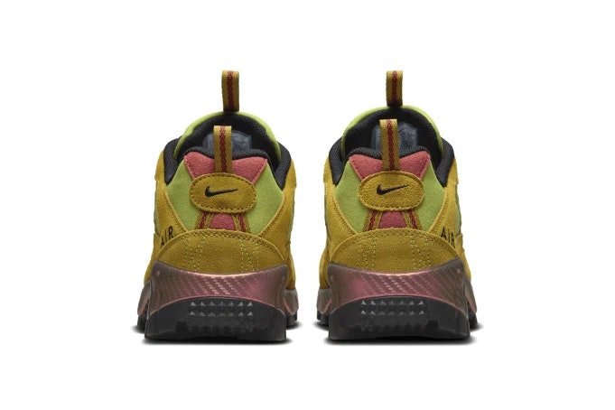 Nike Air Humara "Pacific Moss"