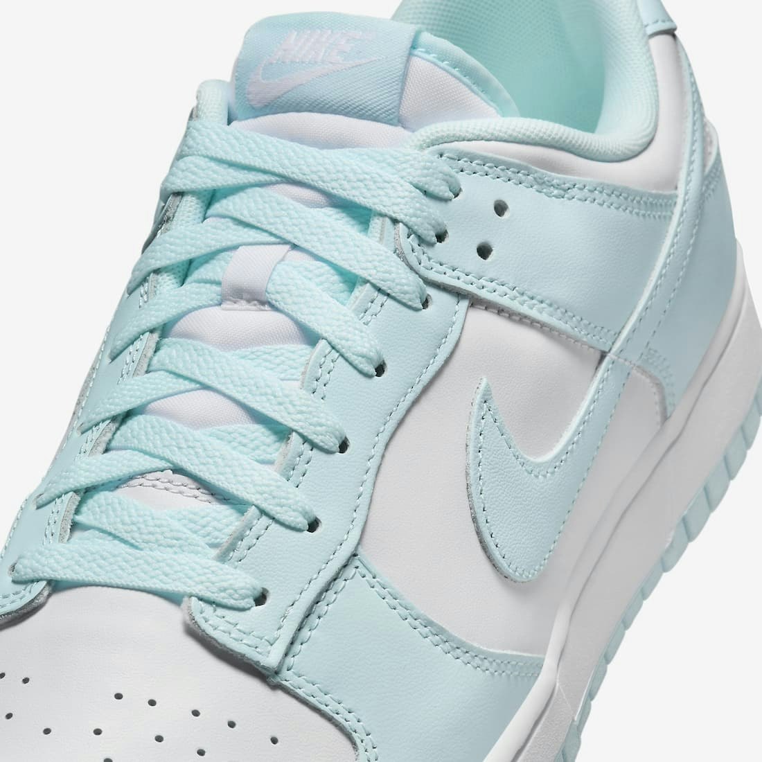 Nike Dunk Low "Glacier Blue"