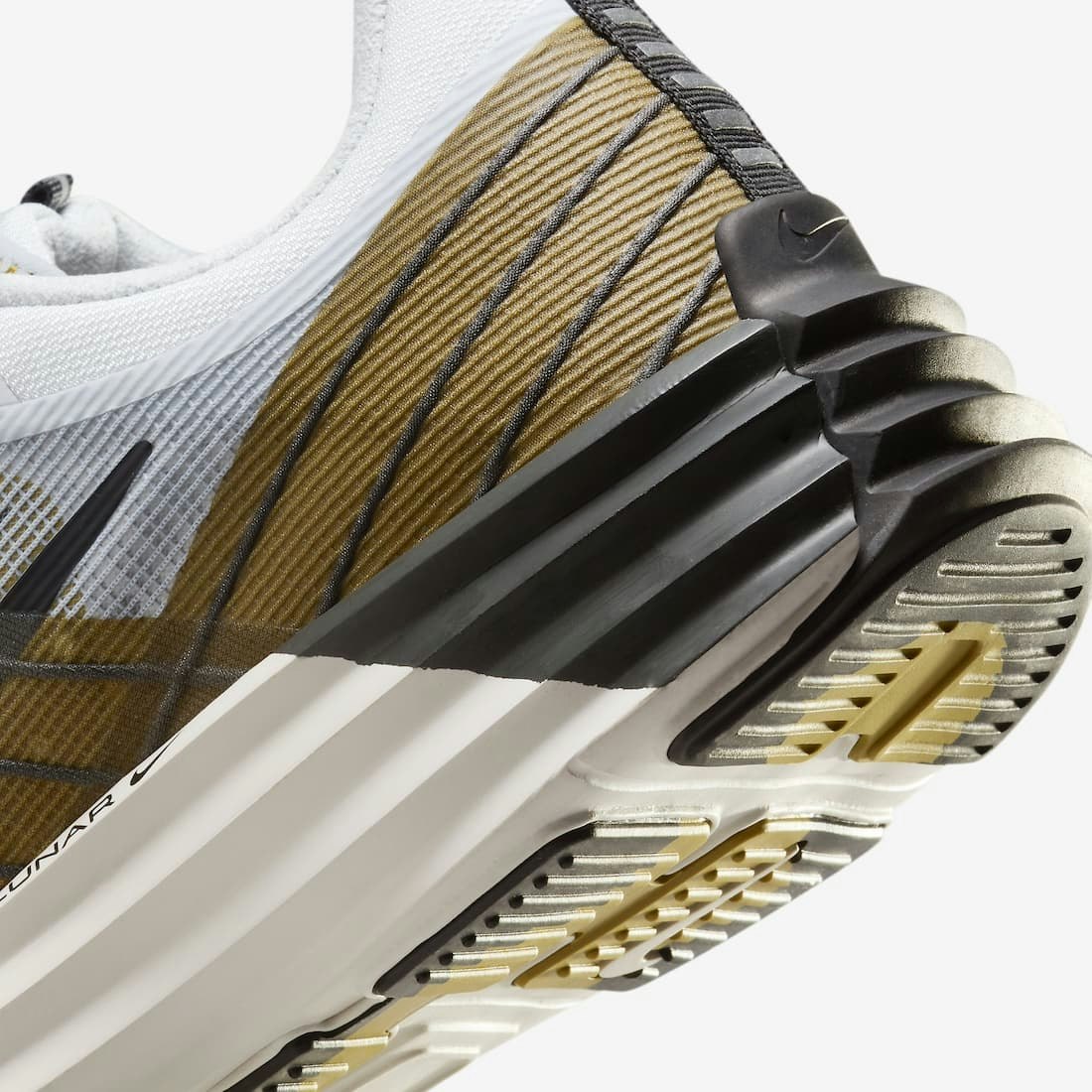 Nike Lunar Roam "Pure Platinum"