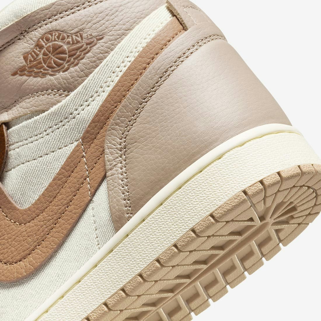 Air Jordan 1 MM High "Legend Medium Brown"