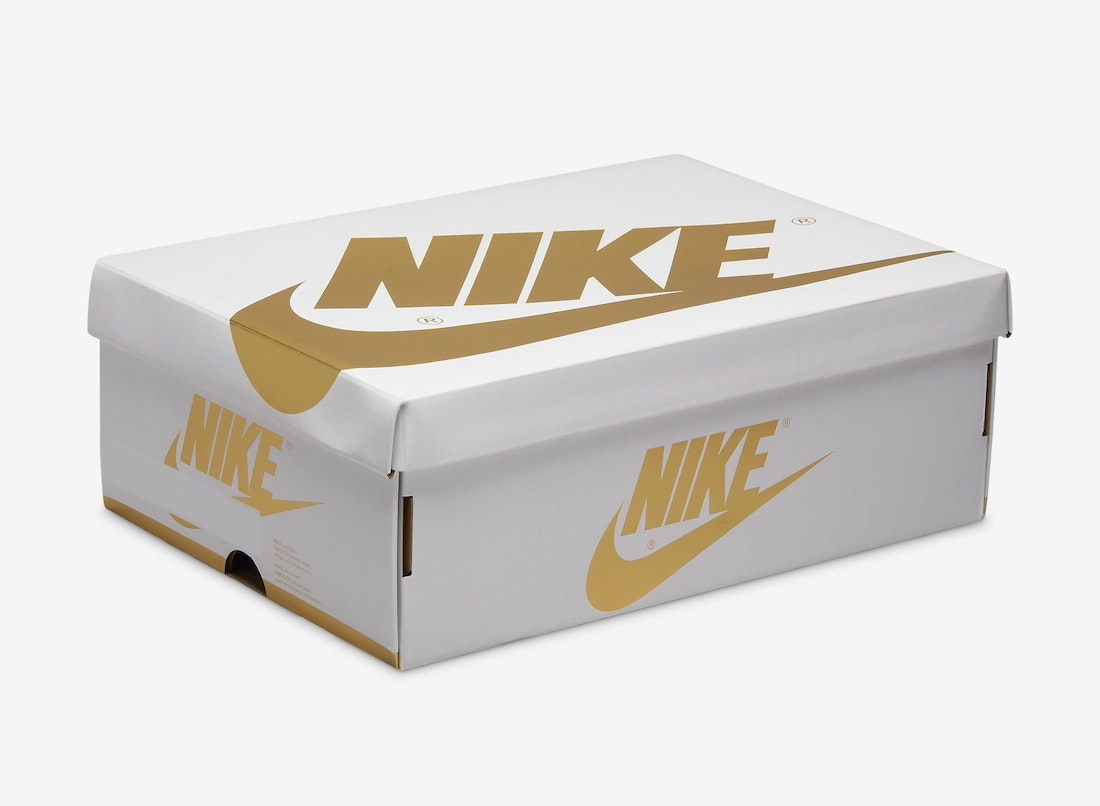Air Jordan 1 High OG "Metallic Gold"