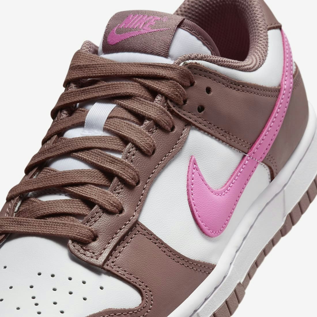 Nike Dunk Low "Smokey Mauve"