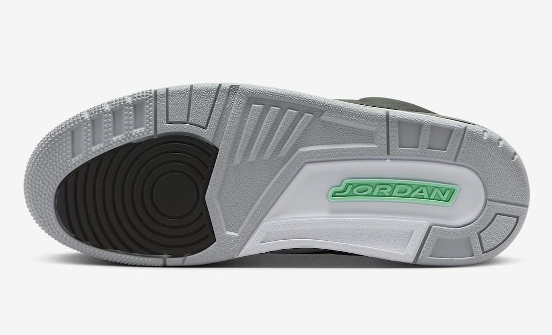 Air Jordan 3 Retro "Green Glow"