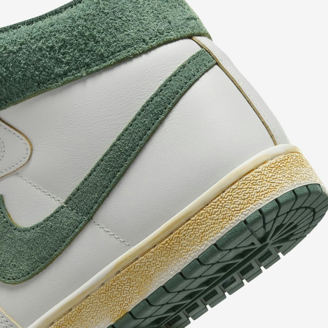A Ma Maniere x Jordan Air Ship PE SP "Green Stone"