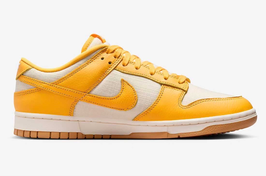 Nike Dunk Low "University Gold"