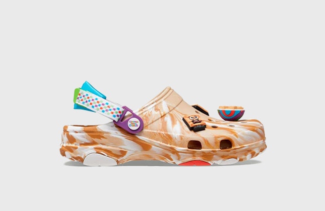 Cinnamon x Crocs Classic Clog "Toast Crunch" Cinnamon x Crocs Classic Clog "Toast Crunch"