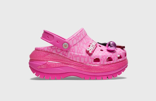 Barbie x Crocs Classic Mega Crush Clog "Electric Pink" Barbie x Crocs Classic Mega Crush Clog "Electric Pink"