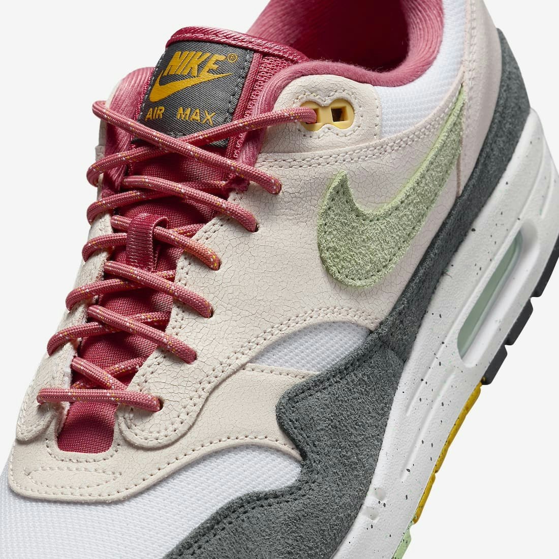 Nike Air Max 1 "Light Soft Pink"