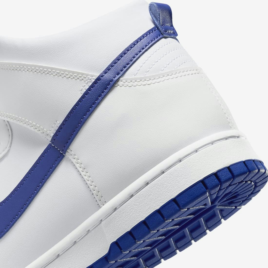 Nike Dunk High "White Concord"