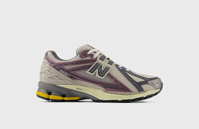 New Balance 1906R "Licorice"