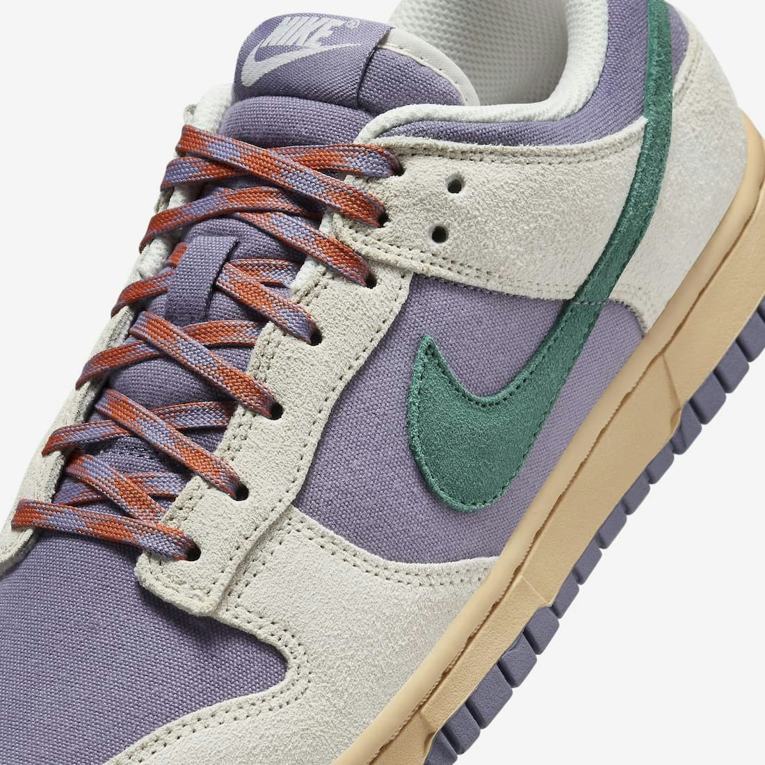 Nike Dunk Low "Joker"