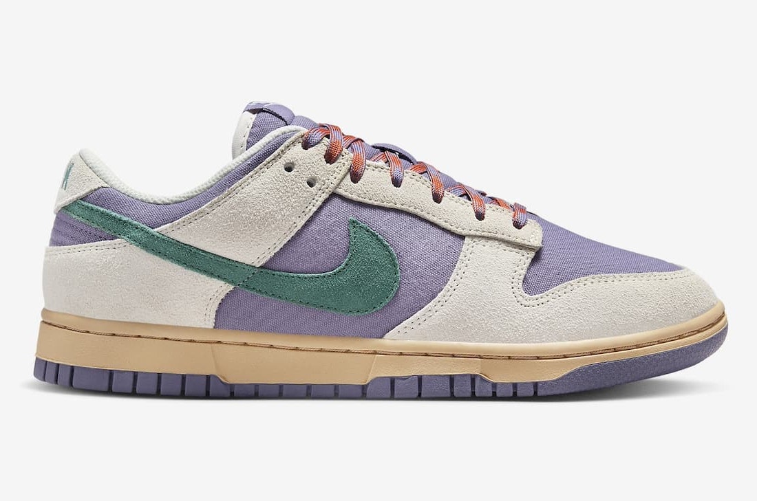 Nike Dunk Low "Joker"