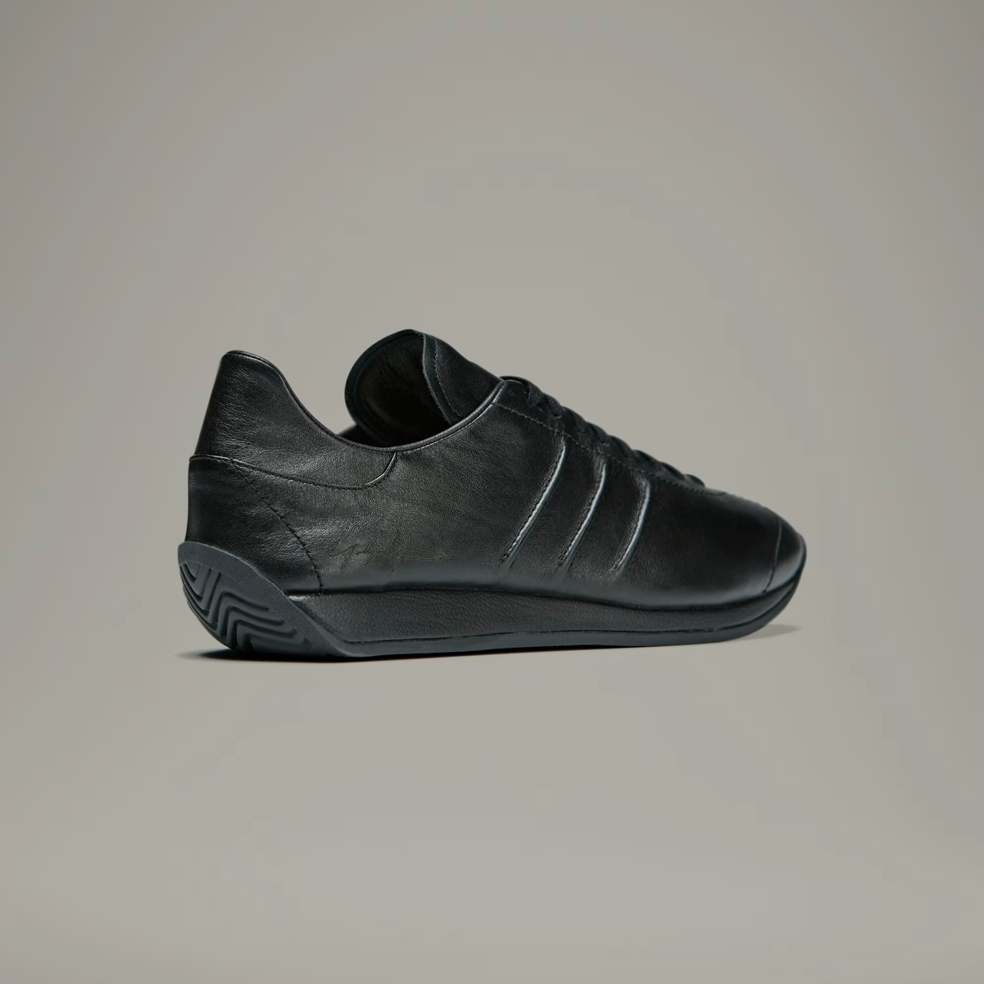 Y-3 x adidas Country "Black"