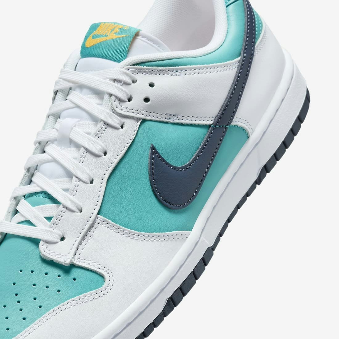 Nike Dunk Low "Dusty Cactus"