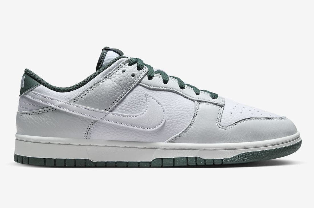 Nike Dunk Low "Vintage Green"