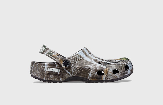 Pleasures x Crocs Classic Clog "Camo"