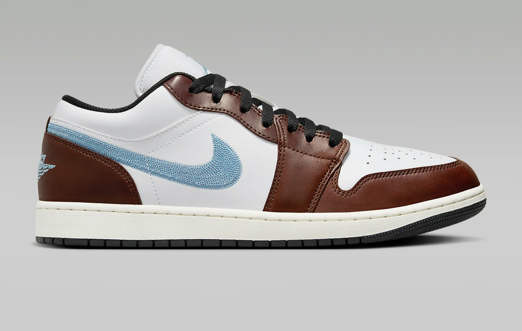 Air Jordan 1 Low SE "Pacific Moss"