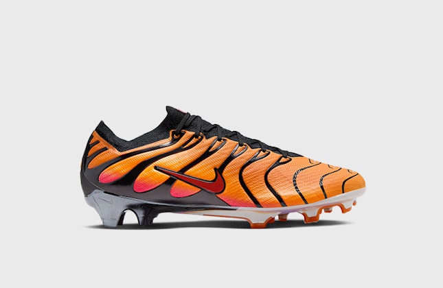 Air Max Plus x Nike Mercurial Vapor 15 "Sunset" Air Max Plus x Nike Mercurial Vapor 15 "Sunset"