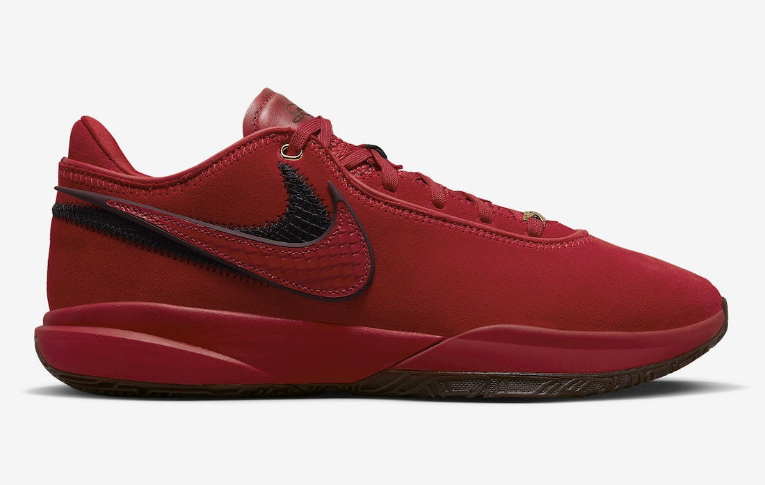 FC Liverpool x Nike LeBron 20 "Burgundy Crush"