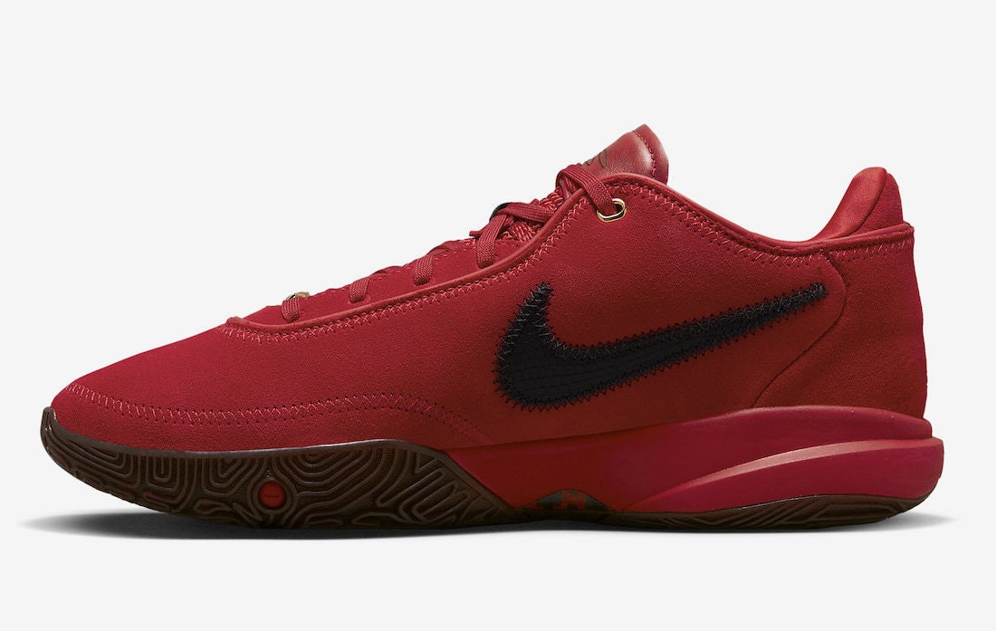 FC Liverpool x Nike LeBron 20 "Burgundy Crush"