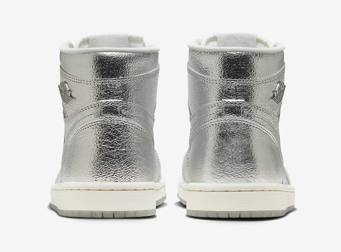 Air Jordan 1 High OG "Chrome"