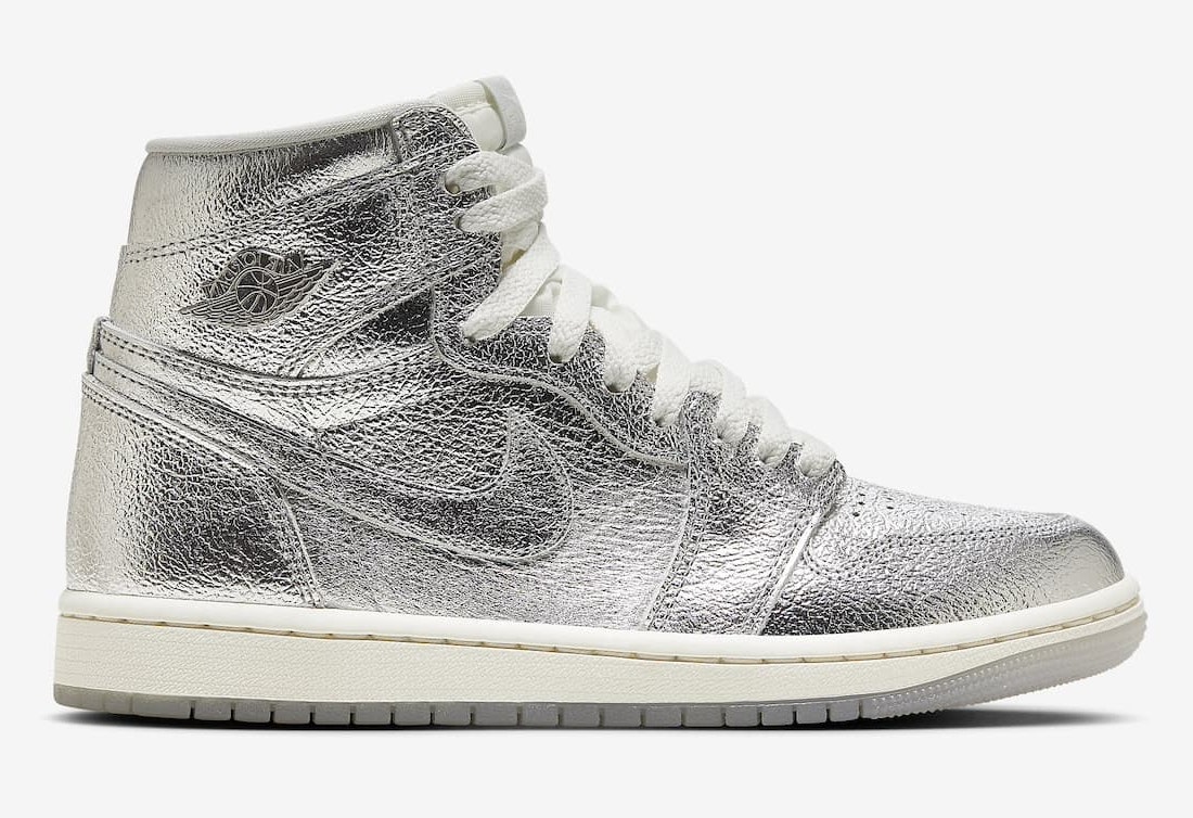 Air Jordan 1 High OG "Chrome"