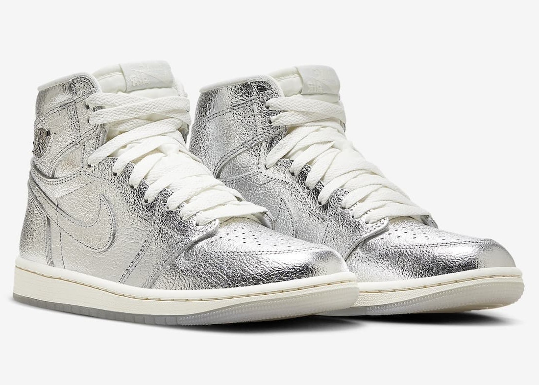 Air Jordan 1 High OG "Chrome"