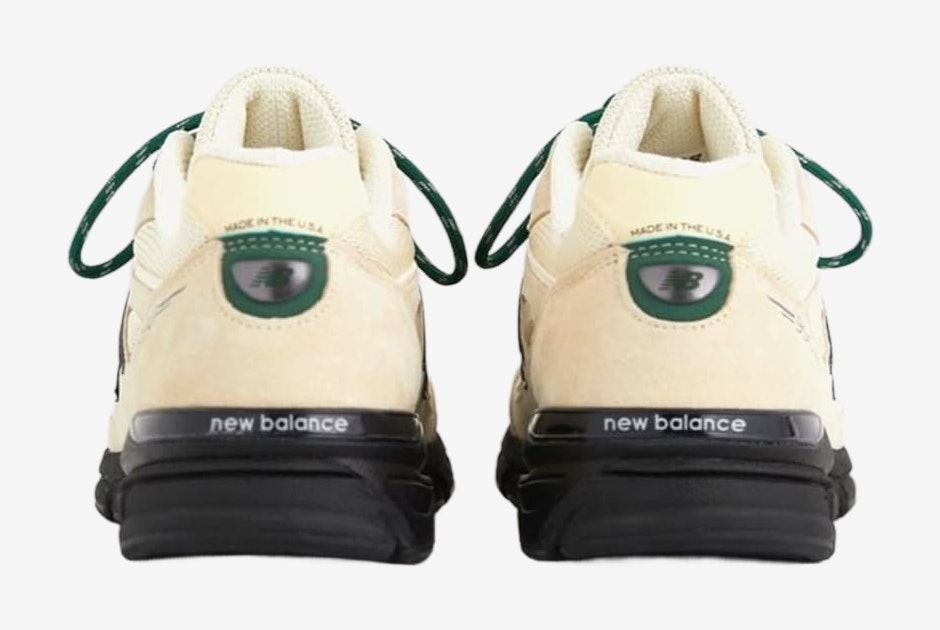 New Balance 990v4 "Macadamia Nut"
