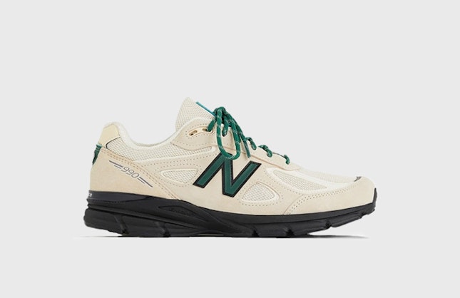 New Balance 990v4 "Macadamia Nut"