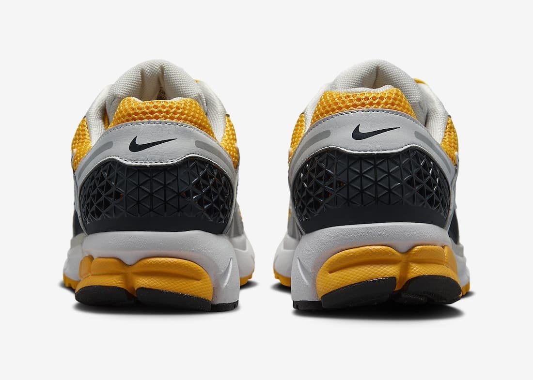 Nike Zoom Vomero 5 "University Gold"