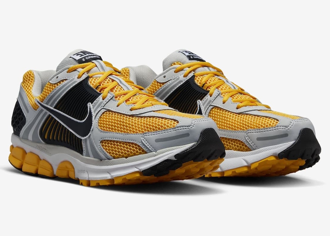 Nike Zoom Vomero 5 "University Gold"