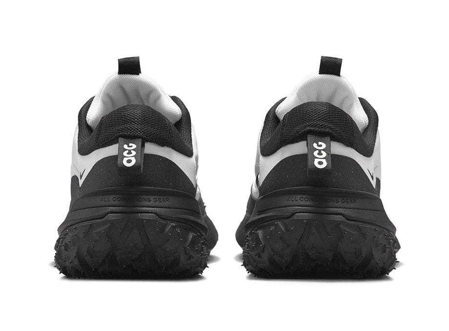 Comme des Garçons x Nike ACG Mountain Fly 2 Low "Zebra"