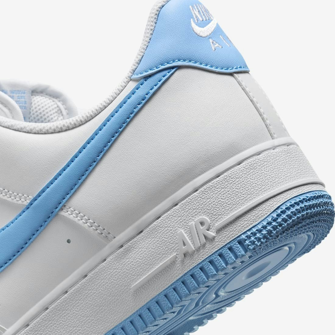 Nike Air Force 1 Low "University Blue"
