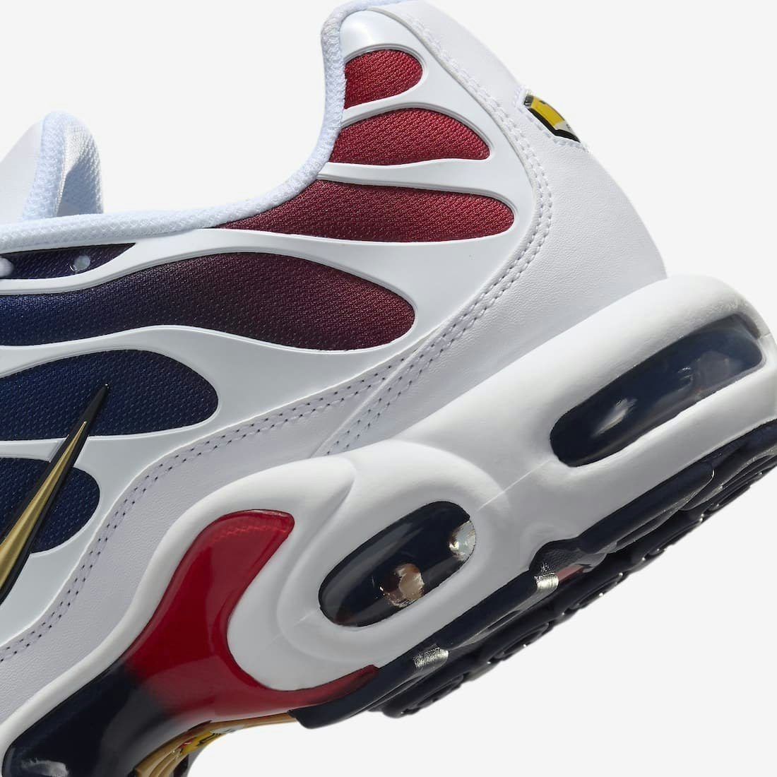 PSG x Nike Air Max Plus "Team Red"