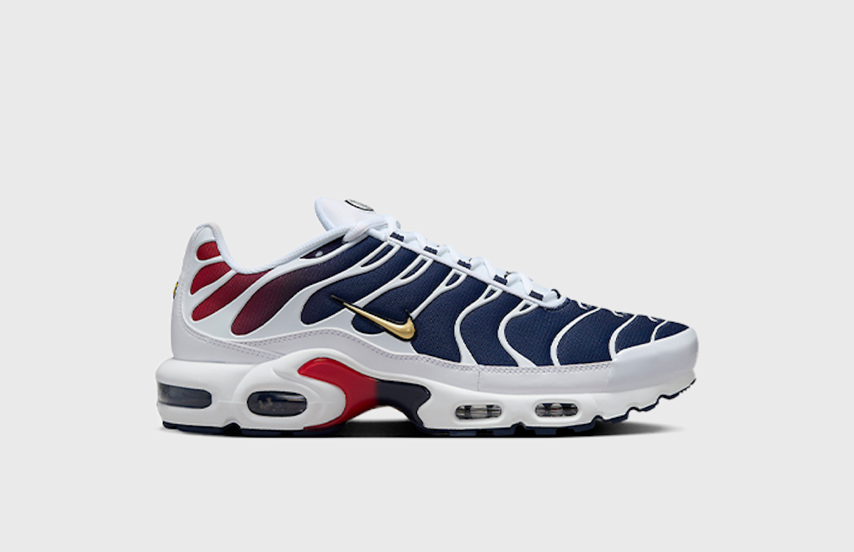White blue red air max hotsell