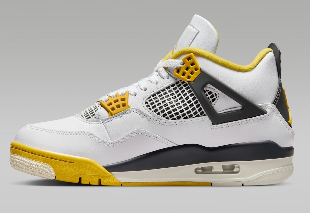 Air Jordan 4 Retro "Vivid Sulfur"