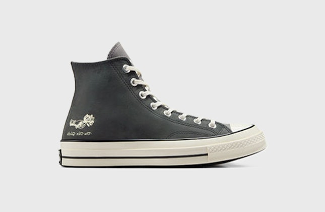 Dungeons & Dragons x Converse Chuck Taylor All Star "Egret" Dungeons & Dragons x Converse Chuck Taylor All Star "Egret"