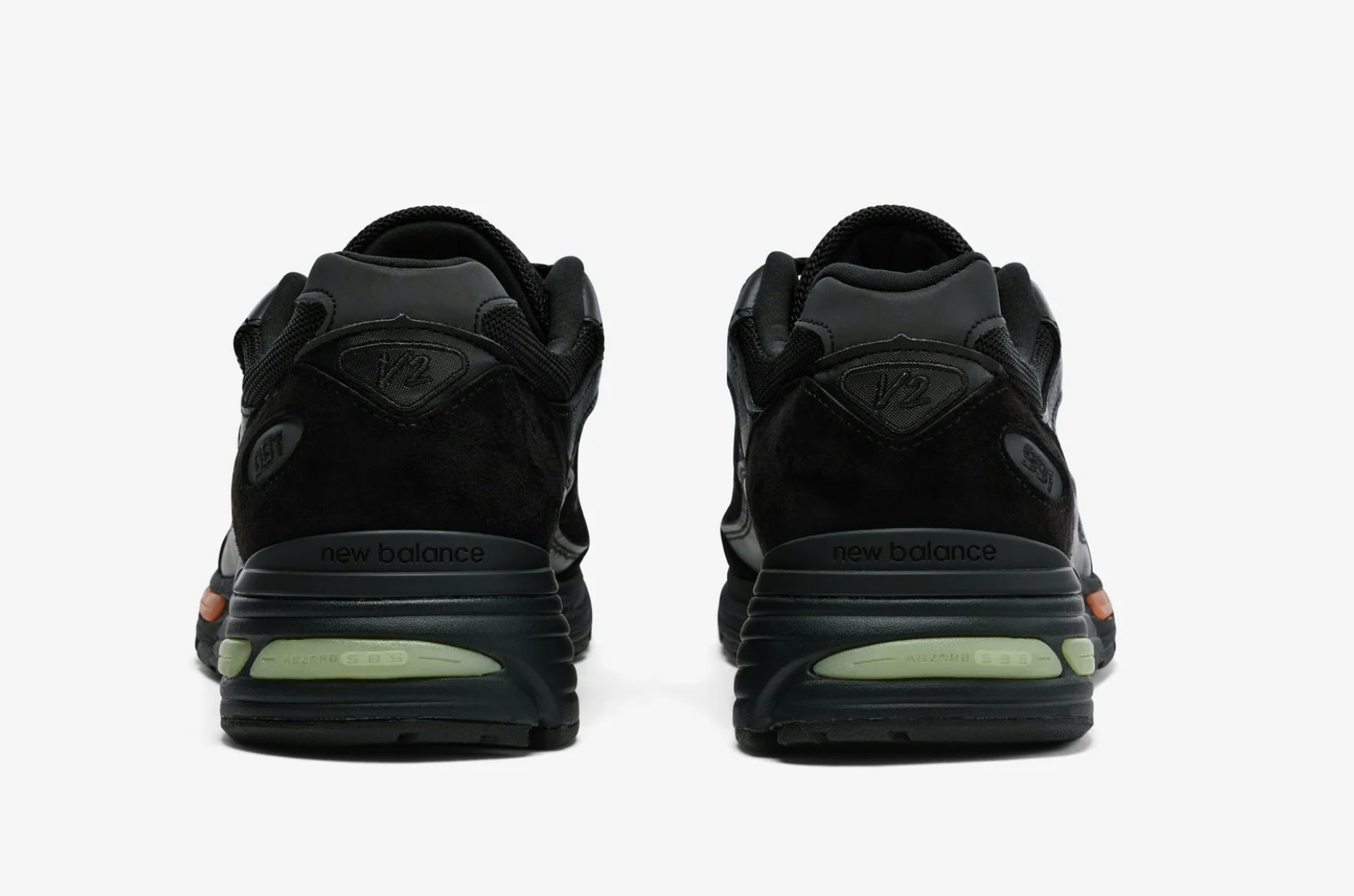 Dover Street Market x New Balance 991v2 "London Edition"