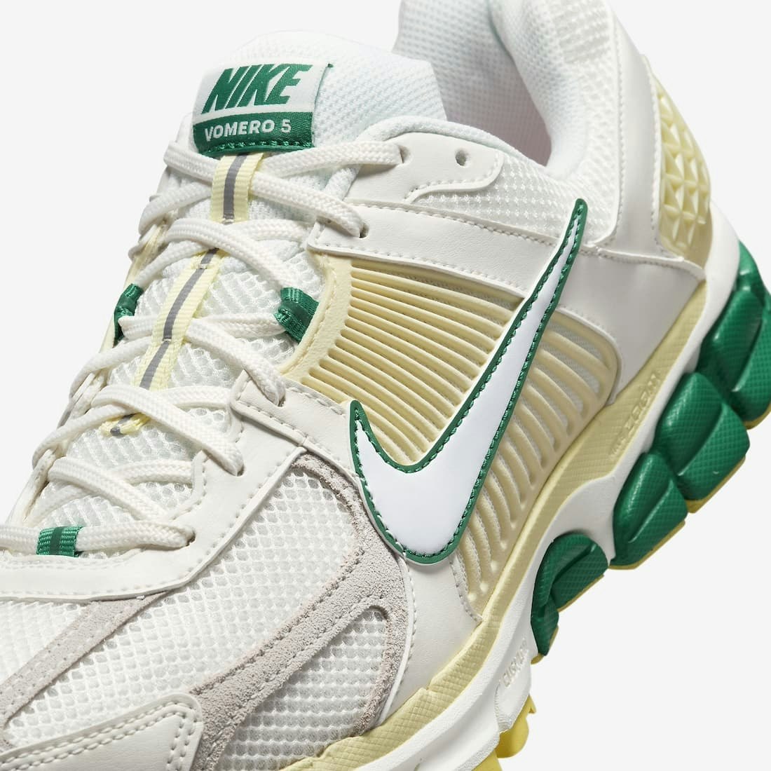 Nike Zoom Vomero 5 "White Alabaster"