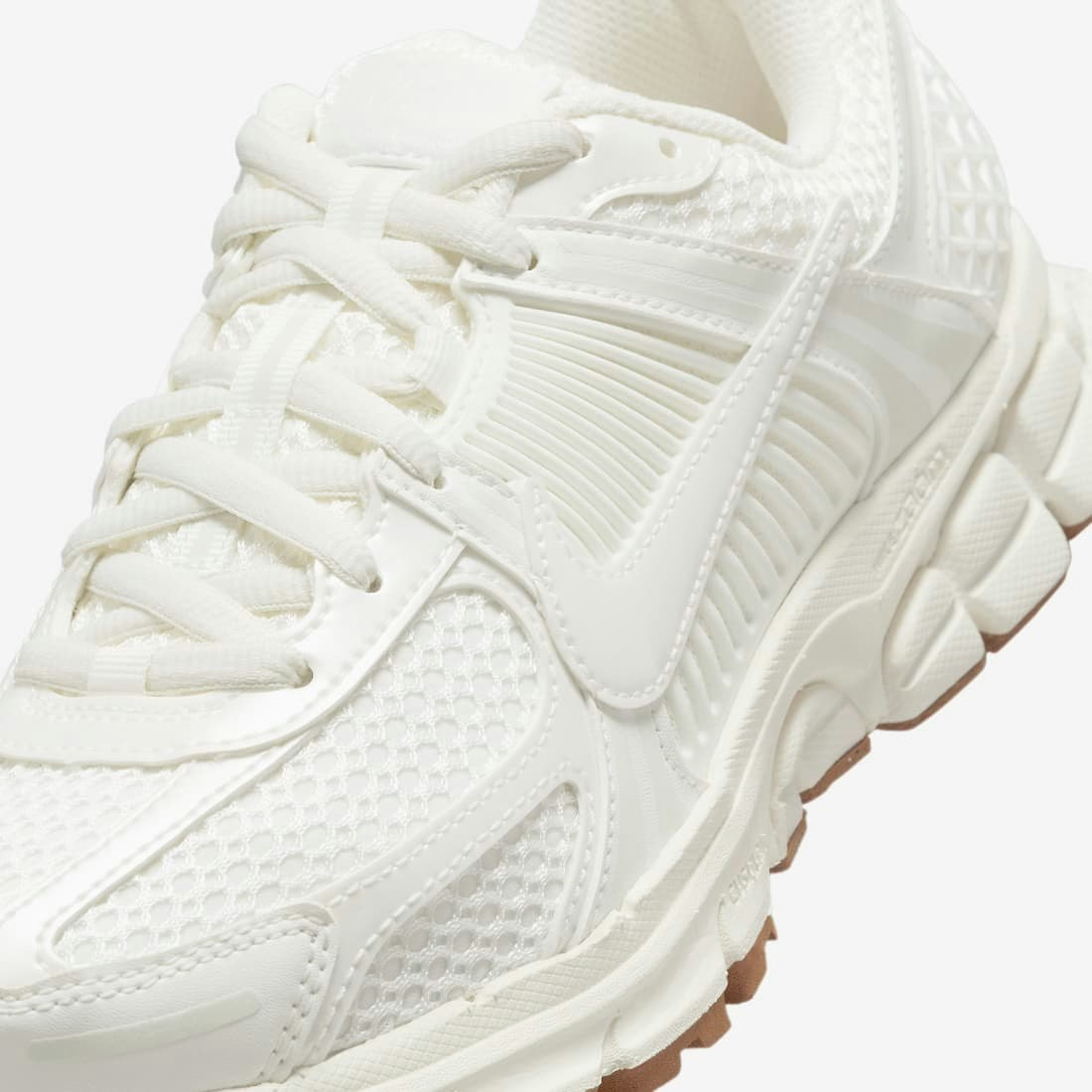 Nike Zoom Vomero 5 "Coconut Milk"