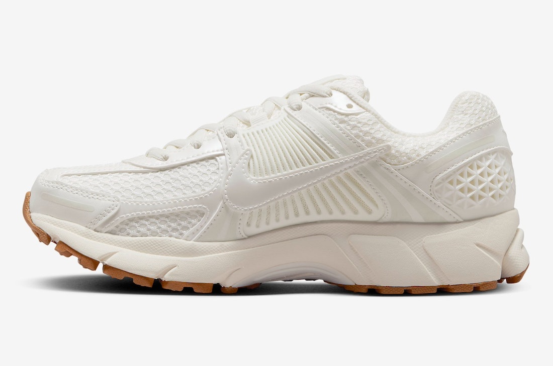 Nike Zoom Vomero 5 "Coconut Milk"